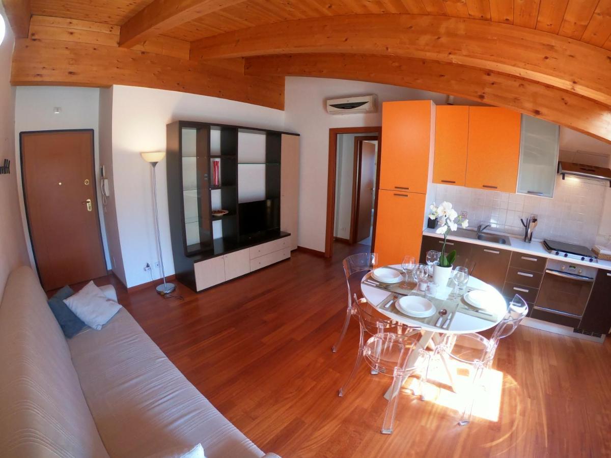 Апартаменты Attico Petfriendly Con Terrazzo, Via Del Borgo Монтесильвано Экстерьер фото